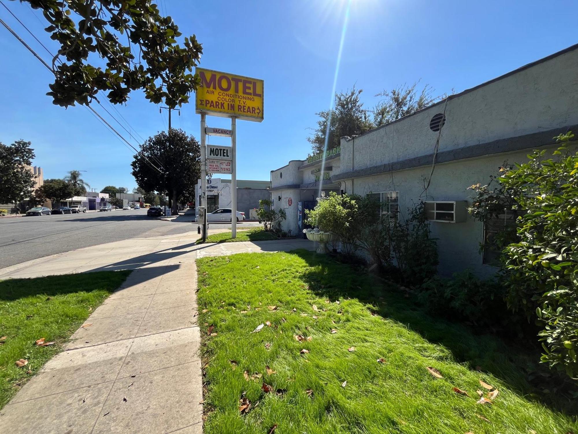 Griffith Park Motel, In Los Angeles Hollywood Area グレンデール エクステリア 写真